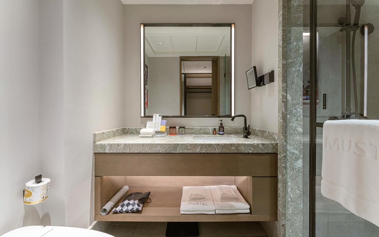 The Mustel Hotel Chongqing Hongyadong Extérieur photo